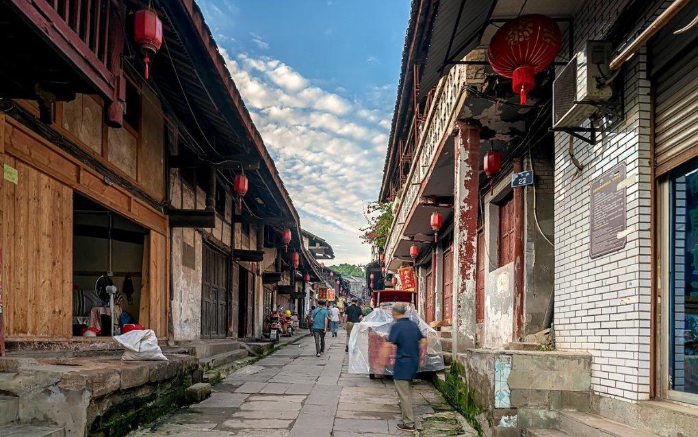 几句话，就改变了五个重要的诸侯国的命运！为什么？真了不起！